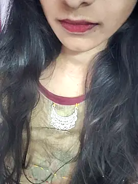 Queen-Bee143 online show from February 2026 06:50:01 AM