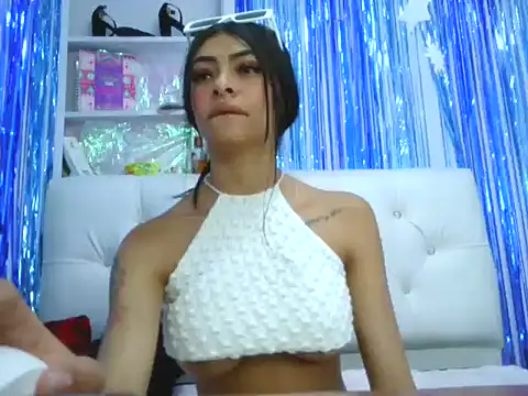 Snapshot of laylahotl chatting on October 2025 04:14:02 PM laylahotl online show from October 2025 04:14:02 PM