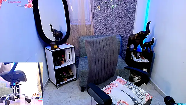 Sally Ricci online show from November 2025 12:48:01 PM