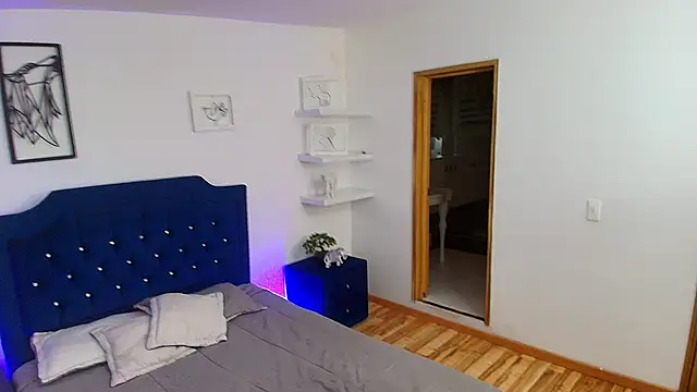 Axel Draven online show from October 2025 11:11:01 AM