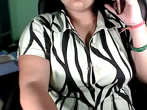 Snapshot of BABITA_KUMARII chatting on October 2025 03:53:01 PM BABITA KUMARII online show from October 2025 03:53:01 PM