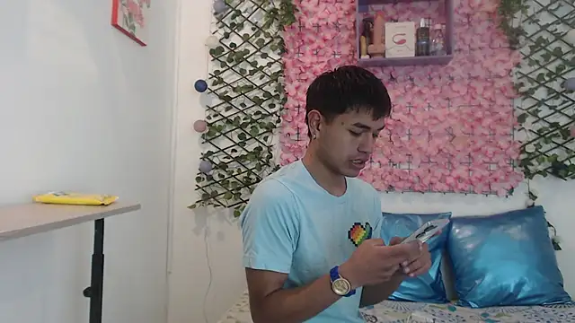 FUNNY AND HORNEY online show from September 2025 03:11:01 AM