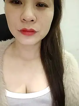 Snapshot of Girl_Shy2000 chatting on December 2025 12:14:02 PM Girl Shy2000 online show from December 2025 12:14:02 PM