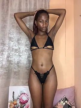 Caramel102004 online show from November 2025 08:21:01 PM