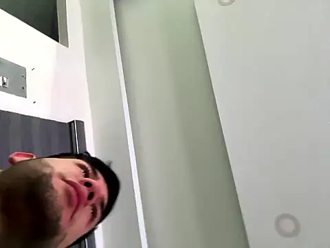 Moisesjrtapia online show from January 2026 11:36:01 PM