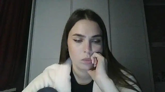 Miravell online show from November 2025 07:12:02 PM