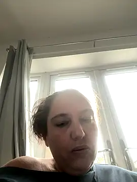 Snapshot of Eleanorxx chatting on October 2025 03:25:02 PM Eleanorxx online show from October 2025 03:25:02 PM