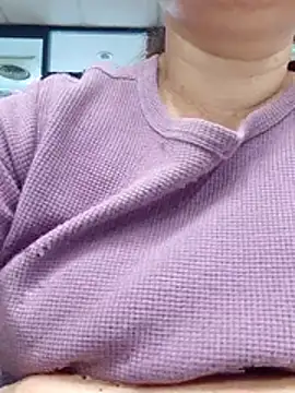 Snapshot of Kimkhaepretty chatting on December 2025 02:09:02 AM Kimkhaepretty online show from December 2025 02:09:02 AM