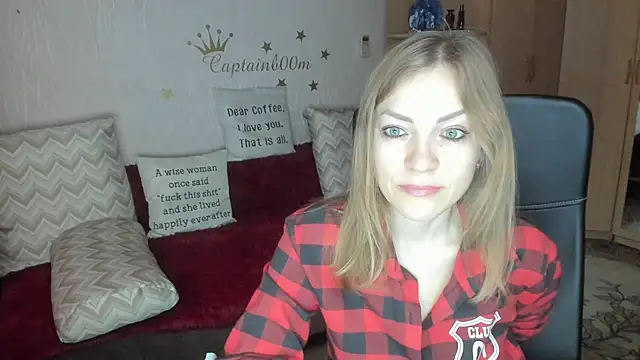 Tiffany Bates online show from October 2025 03:48:02 AM