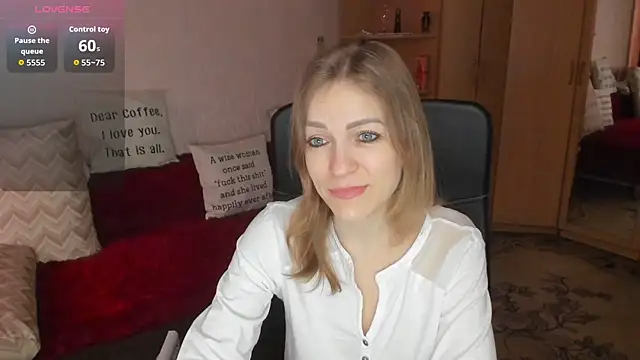 Snapshot of Tiffany_Bates chatting on April 2026 11:14:02 AM Tiffany Bates online show from April 2026 11:14:02 AM
