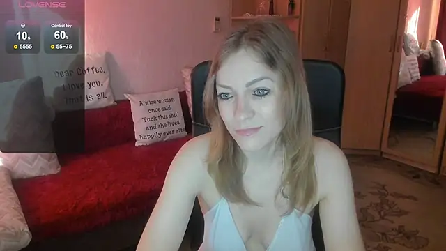 Snapshot of Tiffany_Bates chatting on June 2026 03:29:01 AM Tiffany Bates online show from June 2026 03:29:01 AM
