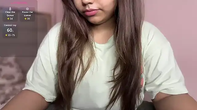 Snapshot of Miss_Rose__ chatting on July 2026 03:32:01 PM Miss Rose online show from July 2026 03:32:01 PM