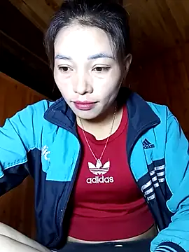 Snapshot of Phiny_xx chatting on November 2025 01:40:02 AM Phiny xx online show from November 2025 01:40:02 AM