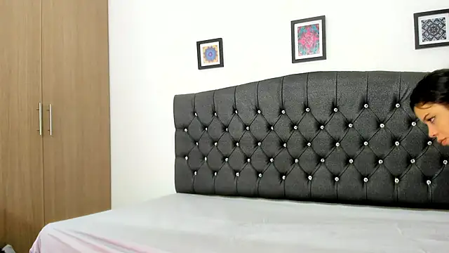 Snapshot of michellmorgans chatting on November 2025 11:35:01 AM michellmorgans online show from November 2025 11:35:01 AM