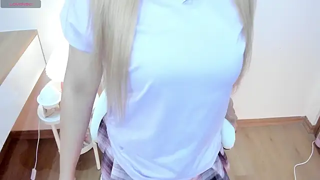  itsyumi  online show from October 2025 02:18:01 PM