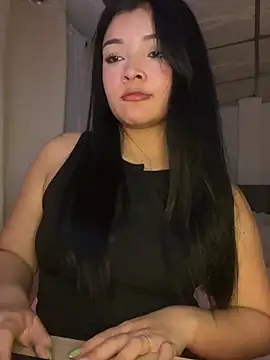 EmmaBlossom online show from January 2026 03:44:01 AM