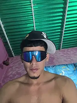 Snapshot of Pingasaboy20 chatting on June 2026 08:58:01 PM Pingasaboy20 online show from June 2026 08:58:01 PM