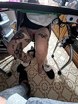 Snapshot of candymaxxx chatting on November 2025 06:40:01 PM candymaxxx online show from November 2025 06:40:01 PM