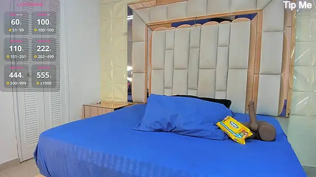 Snapshot of Sarah_Adamss chatting on October 2025 12:39:02 PM Sarah Adamss online show from October 2025 12:39:02 PM