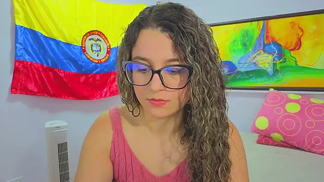 katiaa lovv online show from June 2026 12:05:02 PM