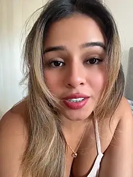 Snapshot of itsdanividarte chatting on April 2026 07:22:02 PM itsdanividarte online show from April 2026 07:22:02 PM