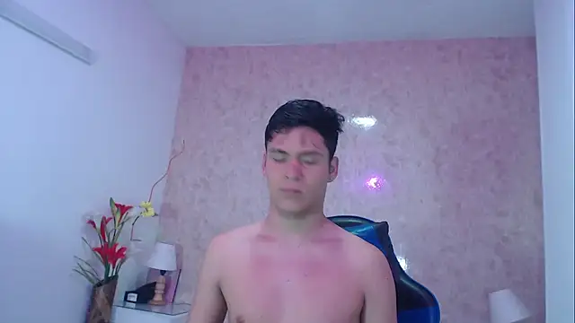 Aaron Foxxx online show from October 2025 12:58:01 PM