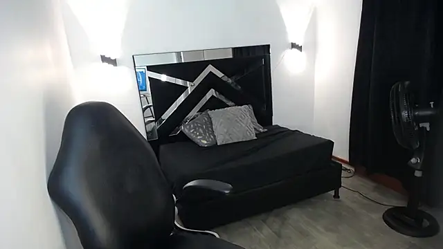 MarianaRojas  online show from March 2026 05:19:01 AM