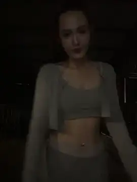 Quynhbabysexy online show from April 2026 02:25:02 PM