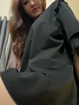 Snapshot of Quynhbabysexy chatting on June 2026 07:03:02 AM Quynhbabysexy online show from June 2026 07:03:02 AM