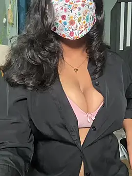 Snapshot of Lisa_afreen chatting on July 2026 05:23:02 PM Lisa afreen online show from July 2026 05:23:02 PM