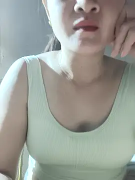 Paul-paul11 online show from October 2025 12:05:02 PM