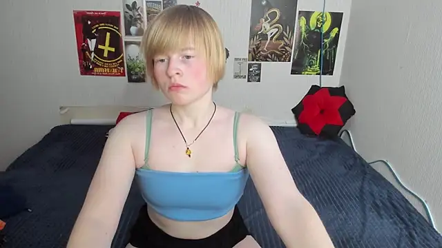 Cattie w  online show from March 2026 01:07:02 AM