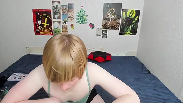 Snapshot of Cattie_w_ chatting on May 2026 01:11:01 AM Cattie w online show from May 2026 01:11:01 AM