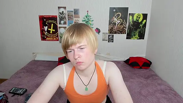 Snapshot of Cattie_w_ chatting on May 2026 01:12:01 AM Cattie w online show from May 2026 01:12:01 AM