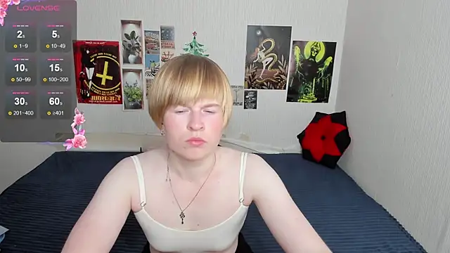 Snapshot of Cattie_w_ chatting on June 2026 01:07:02 AM Cattie w online show from June 2026 01:07:02 AM