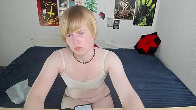 Cattie w  online show from June 2026 01:19:02 AM