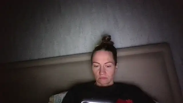 Thavione online show from February 2026 09:04:01 PM