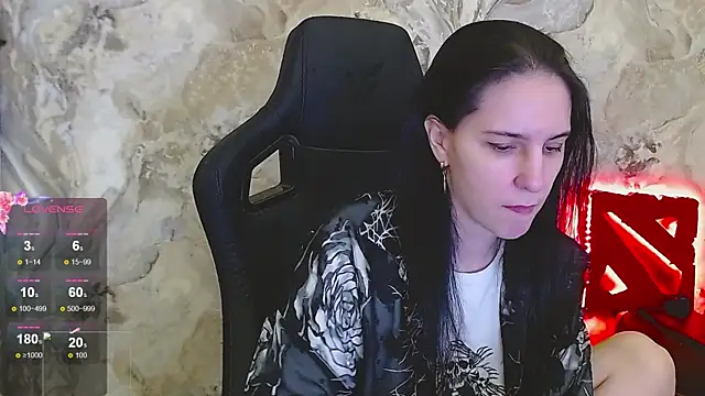 Irwi Tomboy online show from May 2026 05:08:01 PM