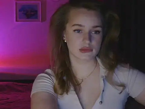 Snapshot of Lorivess chatting on February 2026 07:07:01 PM Lorivess online show from February 2026 07:07:01 PM