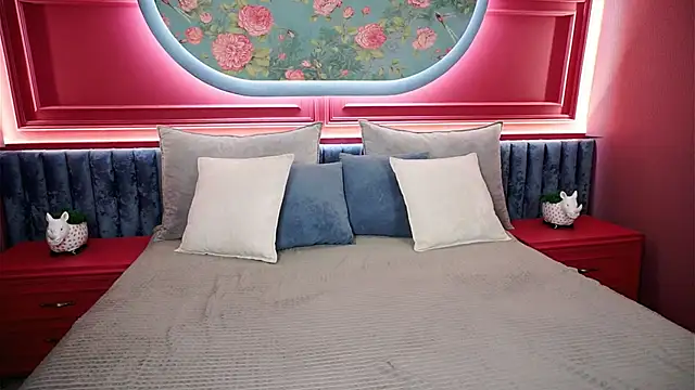 Snapshot of CallMeMargo chatting on October 2025 11:17:01 AM CallMeMargo online show from October 2025 11:17:01 AM