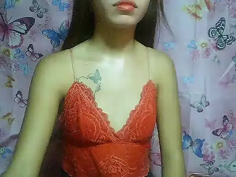 Snapshot of SweetPussie18x chatting on November 2025 12:57:02 AM SweetPussie18x online show from November 2025 12:57:02 AM