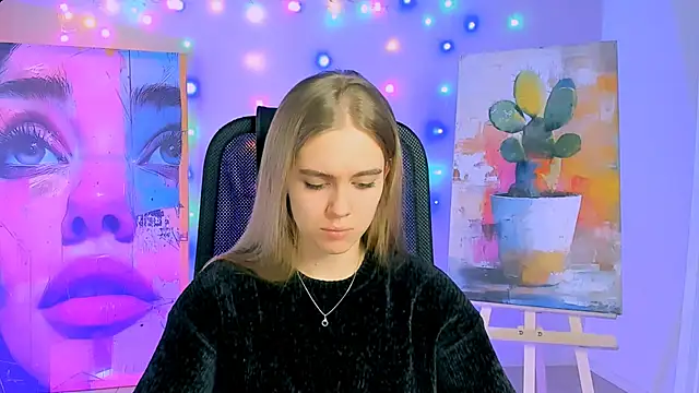 JuneWoods online show from February 2026 07:17:01 AM