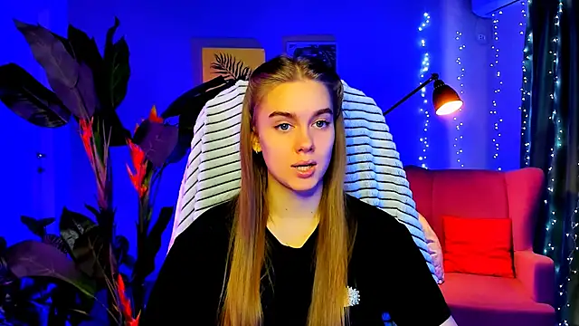 JuneWoods online show from February 2026 07:29:02 AM