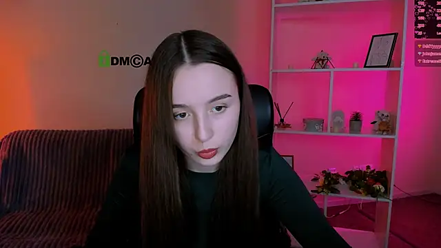 leslie bird online show from November 2025 02:20:02 PM