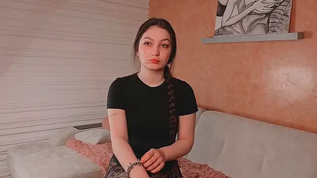 Snapshot of SolPeerbolt chatting on October 2025 02:14:02 PM SolPeerbolt online show from October 2025 02:14:02 PM