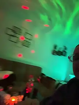 Snapshot of Zakmaro chatting on December 2025 03:40:02 PM Zakmaro online show from December 2025 03:40:02 PM