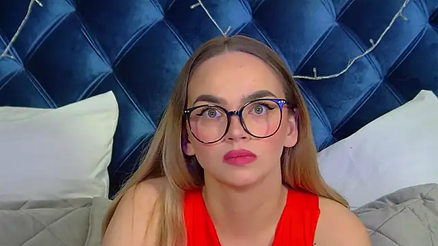 Snapshot of AnitaVenture chatting on December 2025 04:19:02 AM AnitaVenture online show from December 2025 04:19:02 AM