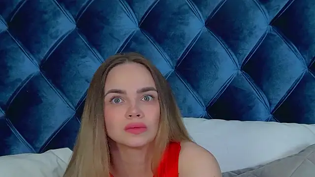 Snapshot of AnitaVenture chatting on February 2026 04:19:01 AM AnitaVenture online show from February 2026 04:19:01 AM