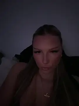 blondeeee online show from February 2026 06:06:02 PM