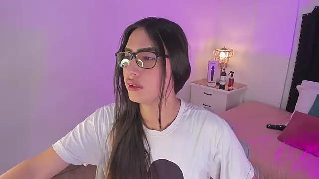 cherrylady 02 online show from November 2025 01:33:02 PM